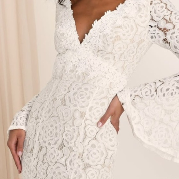 Duchess Ivory Lace Bell Sleeve Maxi Dress - Picture 6 of 10